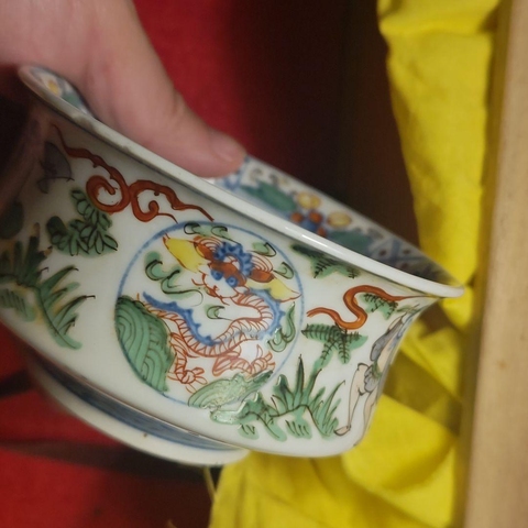 古玩陶瓷青花五彩碗真品鑒賞圖