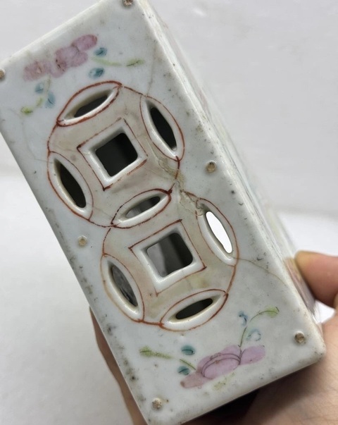 古玩陶瓷仕女紋粉彩書擋真品鑒賞圖