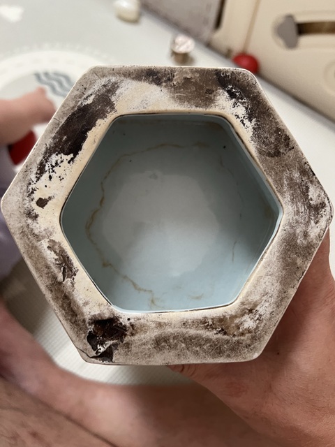 古玩陶瓷人物紋粉彩瓶真品鑒賞圖