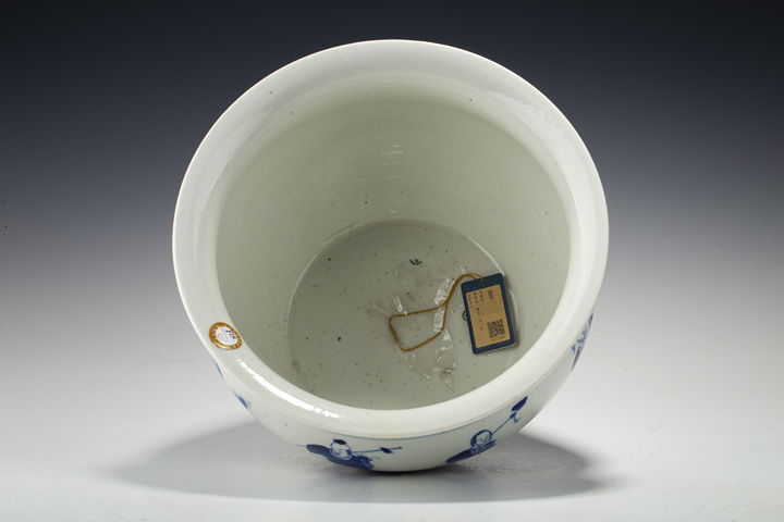 古玩陶瓷清晚·青花八仙人物紋羅漢爐
拍賣，當前價格0元