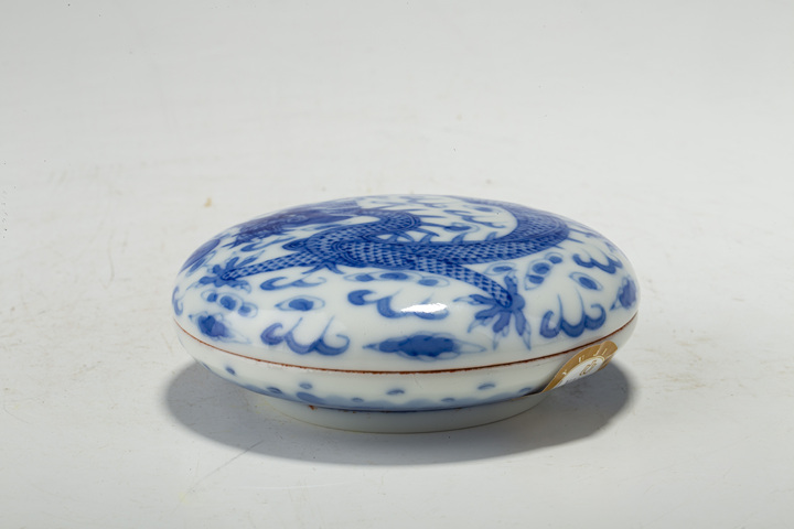古玩陶瓷民國(guó)·青花云龍紋印泥盒
真品鑒賞圖