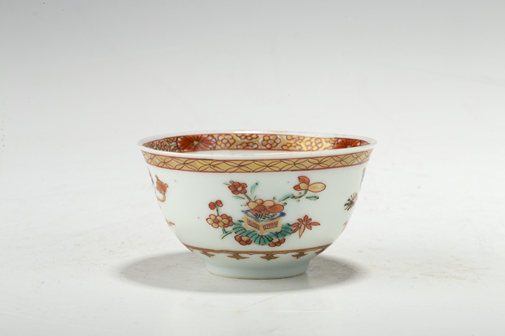 古玩陶瓷清康熙·五彩描金博古雜寶紋杯拍賣，當前價格1600元