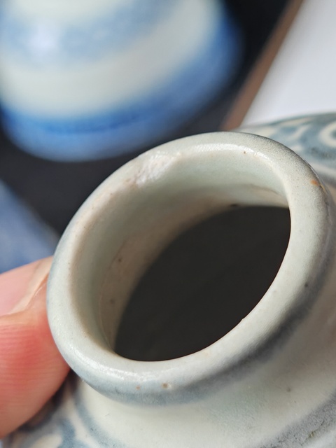 古玩陶瓷青花花卉紋水盂真品鑒賞圖