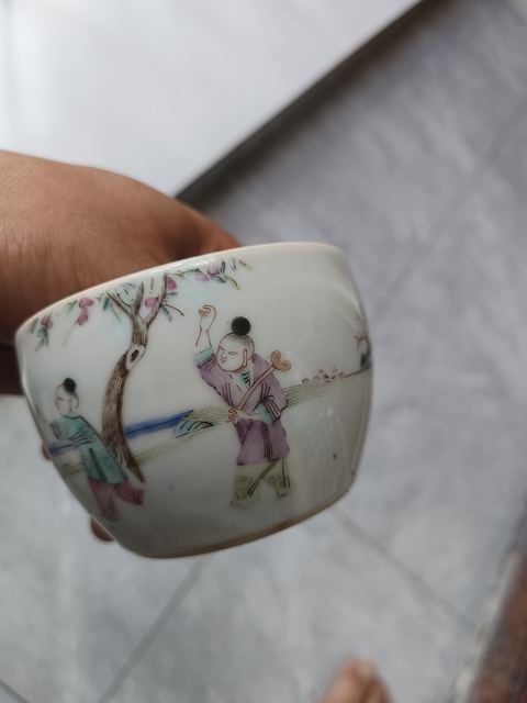 古玩陶瓷粉彩嬰戲圖蓋缸真品鑒賞圖