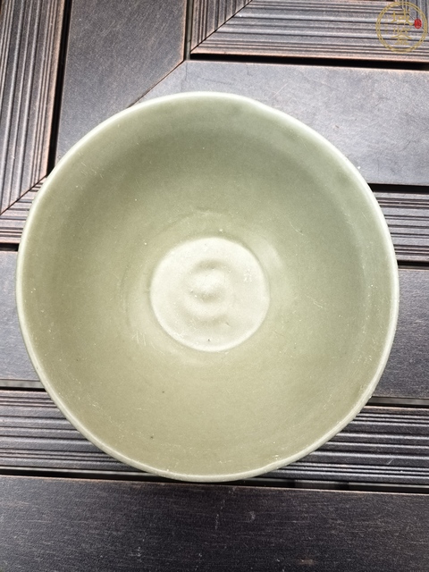 古玩陶瓷宋代·青釉蓮瓣紋碗 真品鑒賞圖