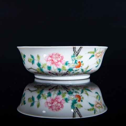 古玩陶瓷粉彩過(guò)枝花卉紋墩式碗真品鑒賞圖