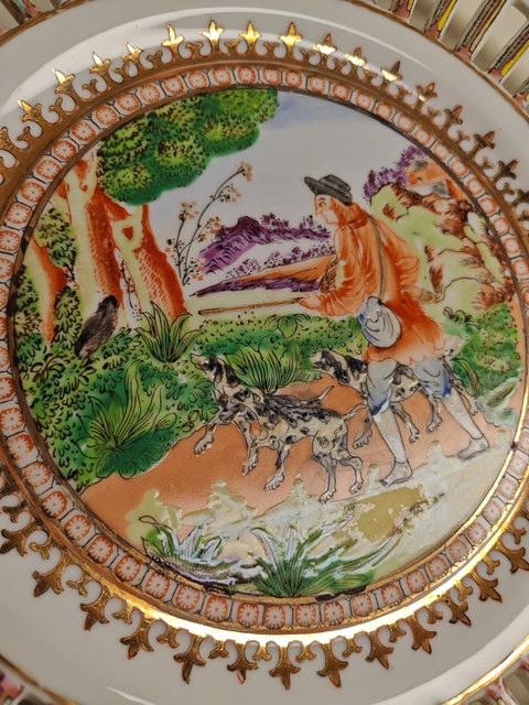 古玩陶瓷廣彩西洋人物掛盤真品鑒賞圖