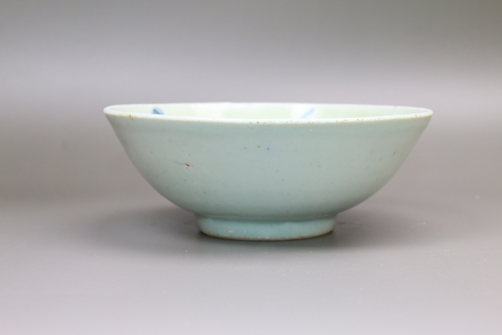 古玩陶瓷明中晚期·青花松鼠葡萄壽字紋碗真品鑒賞圖