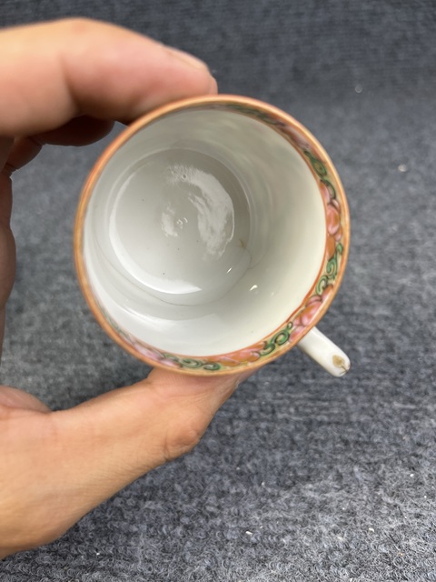 古玩陶瓷廣彩人物花鳥紋把杯真品鑒賞圖