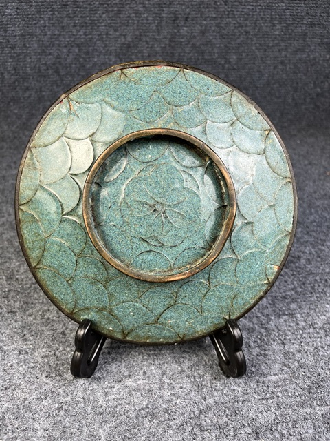 古玩雜項銅胎掐絲琺瑯賞盤真品鑒賞圖