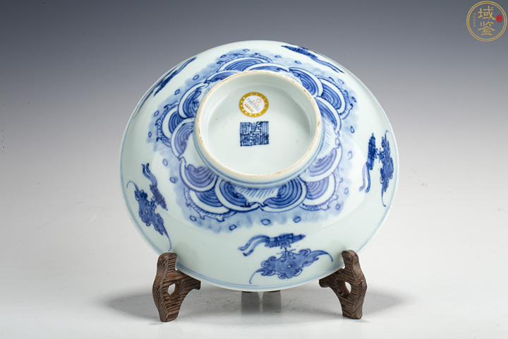 古玩陶瓷福在眼前青花盤真品鑒賞圖