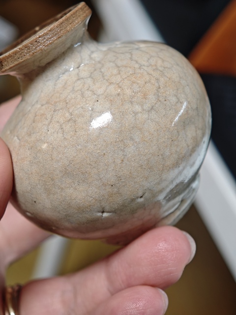 古玩陶瓷哥釉水盂真品鑒賞圖