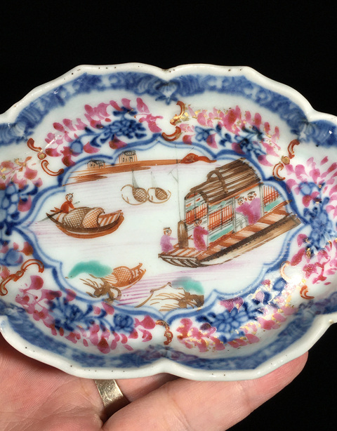 古玩陶瓷青花廣彩盤真品鑒賞圖