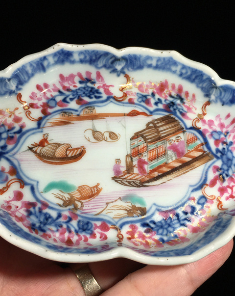 古玩陶瓷青花廣彩盤真品鑒賞圖