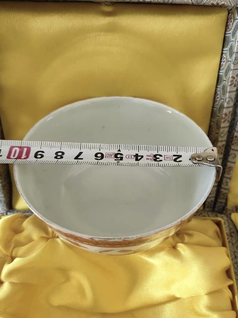 古玩陶瓷礬紅三多紋茶碗真品鑒賞圖