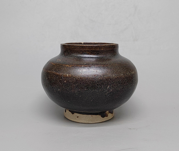 古玩陶瓷黑釉罐真品鑒賞圖