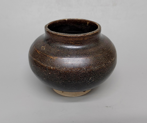 古玩陶瓷黑釉罐真品鑒賞圖