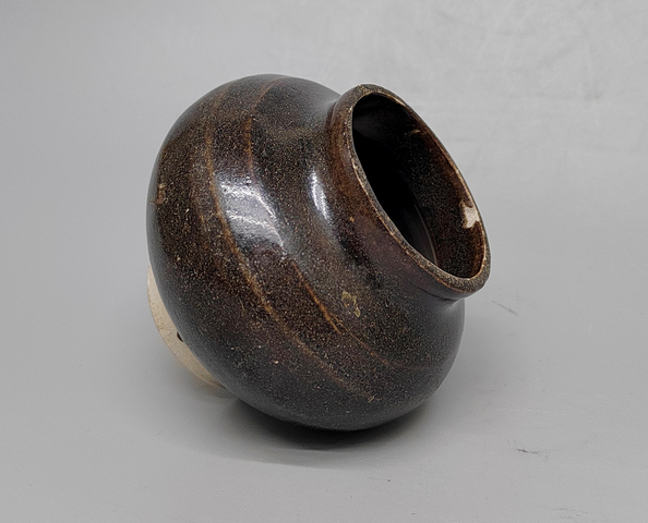 古玩陶瓷黑釉罐真品鑒賞圖