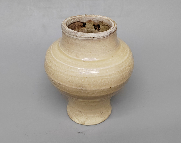古玩陶瓷白釉罐真品鑒賞圖
