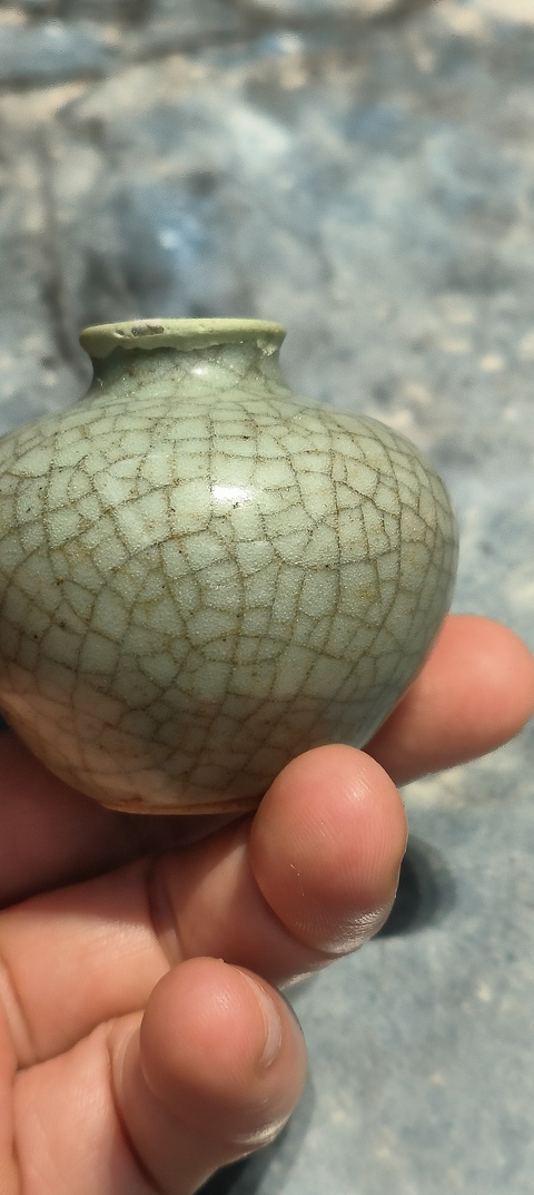 古玩陶瓷龍泉青瓷水盂真品鑒賞圖