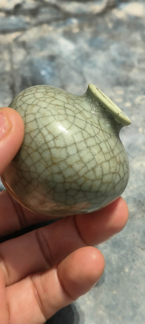 古玩陶瓷龍泉青瓷水盂真品鑒賞圖
