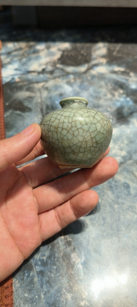 古玩陶瓷龍泉青瓷水盂真品鑒賞圖