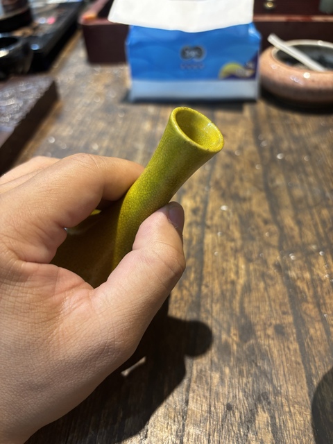 古玩陶瓷黃哥釉荸薺瓶真品鑒賞圖
