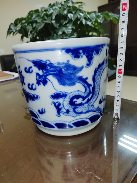 古玩陶瓷晚清青花龍紋香爐真品鑒賞圖