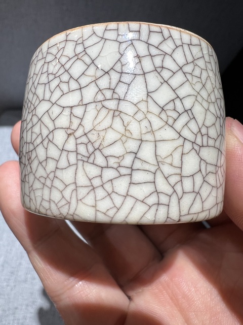 古玩陶瓷哥釉盞底托真品鑒賞圖