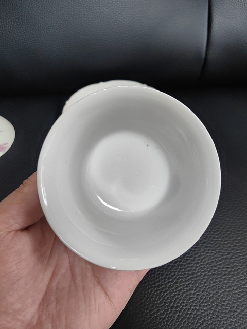 古玩陶瓷胭脂紅山水紋三才蓋碗拍賣,當(dāng)前價(jià)格1200元