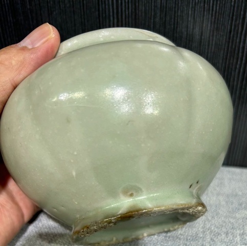 古玩陶瓷耀州窯天青釉瓜棱罐真品鑒賞圖