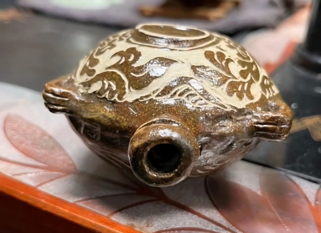 古玩陶瓷西夏花卉紋扁壺真品鑒賞圖