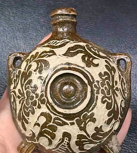 古玩陶瓷西夏花卉紋扁壺真品鑒賞圖