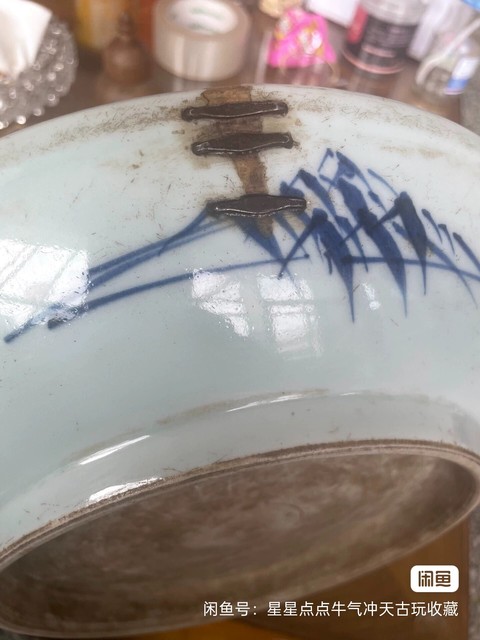 古玩陶瓷柳蔭棲馬紋青花盤真品鑒賞圖