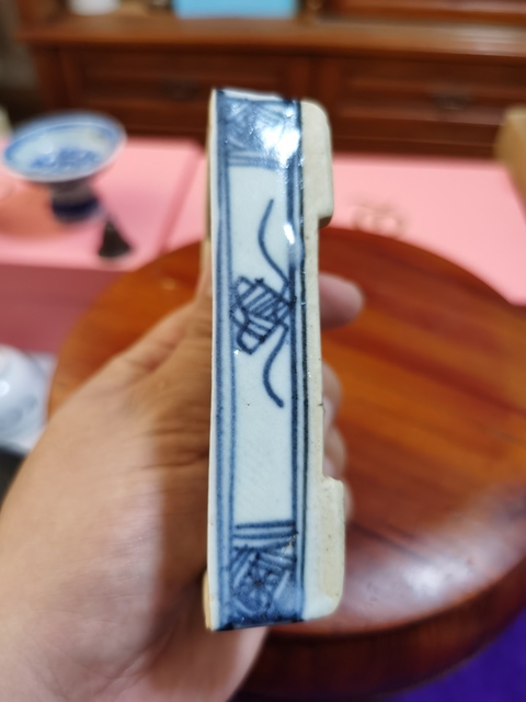 古玩陶瓷青花淡描花卉紋四方蓋盒真品鑒賞圖