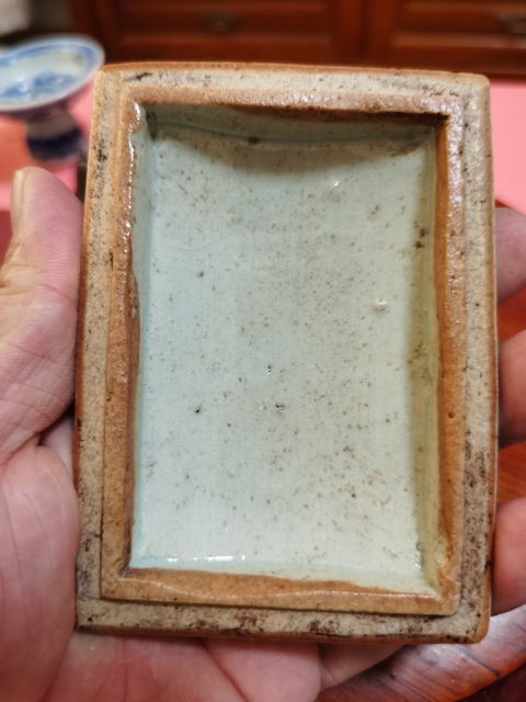古玩陶瓷青花淡描花卉紋四方蓋盒真品鑒賞圖