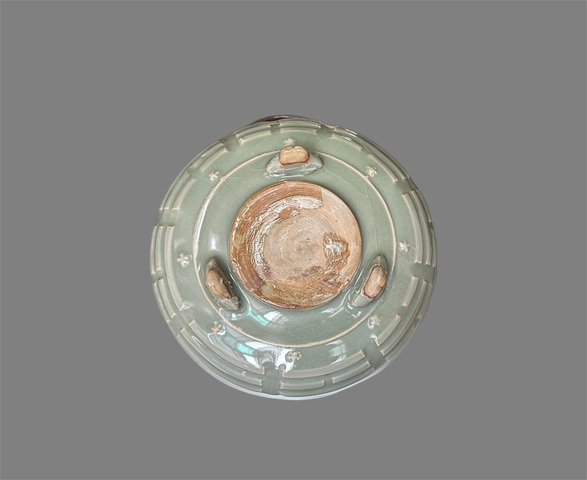 古玩陶瓷元龍泉窯八卦鼓釘三足爐拍賣,當前價格5800元