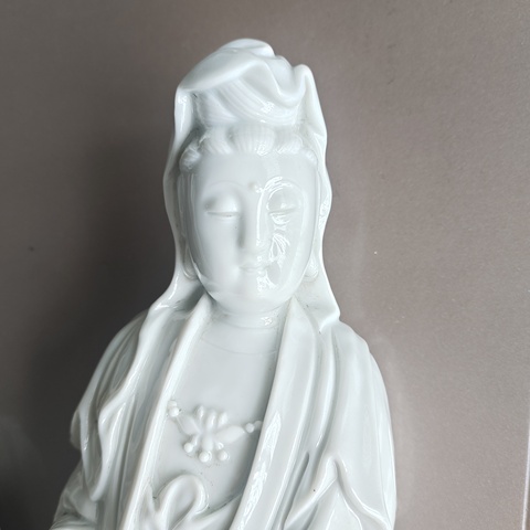 古玩陶瓷德化白瓷觀音菩薩造像真品鑒賞圖