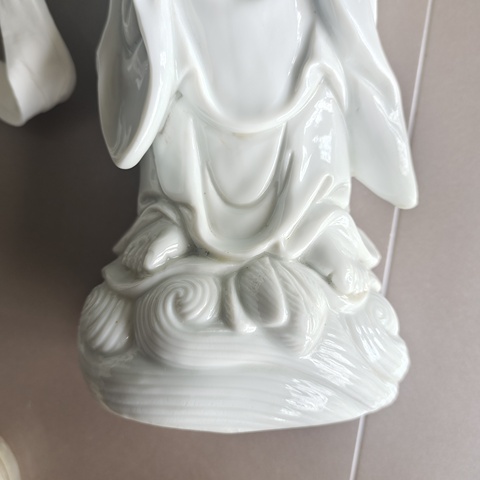 古玩陶瓷德化白瓷觀音菩薩造像真品鑒賞圖