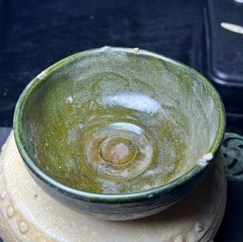 古玩陶瓷綠釉碗真品鑒賞圖