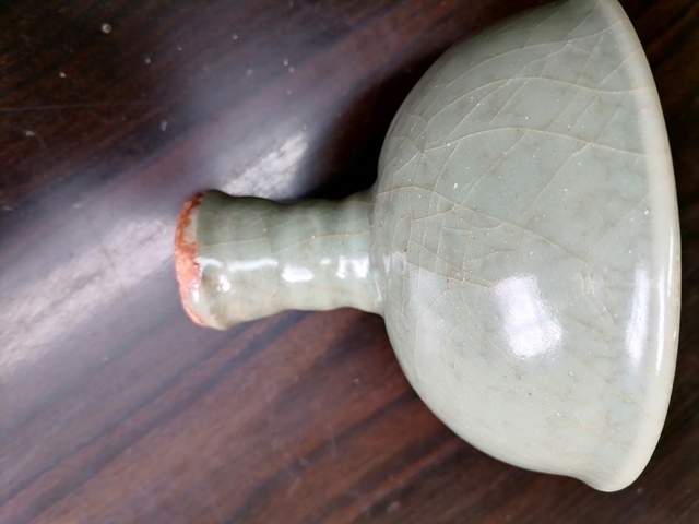古玩陶瓷龍泉窯高足杯真品鑒賞圖