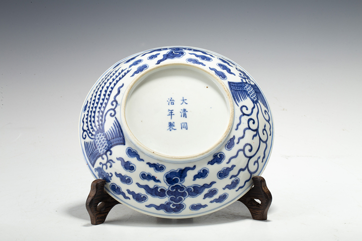 古玩陶瓷清同治·青花對(duì)頭鳳紋盤(官)真品鑒賞圖