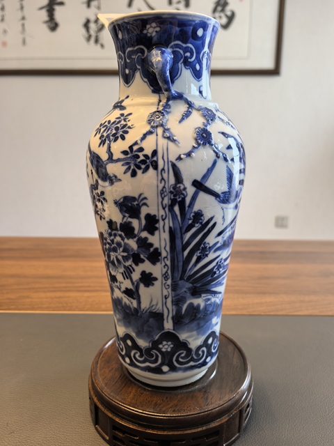 古玩陶瓷青花花鳥紋象耳尊真品鑒賞圖