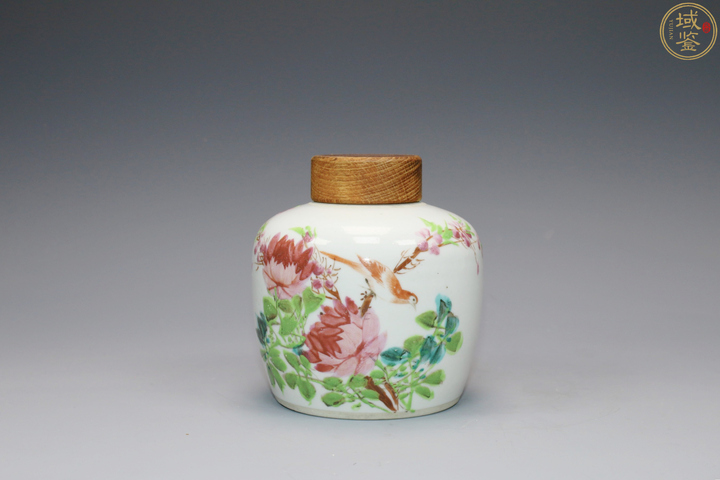 古玩陶瓷粉彩花鳥紋蓋罐真品鑒賞圖