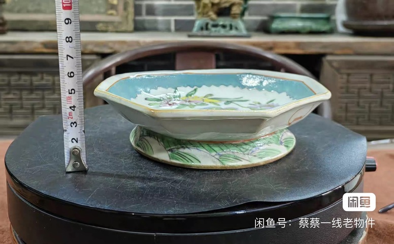 古玩陶瓷民國粉彩花蝶紋供盤真品鑒賞圖