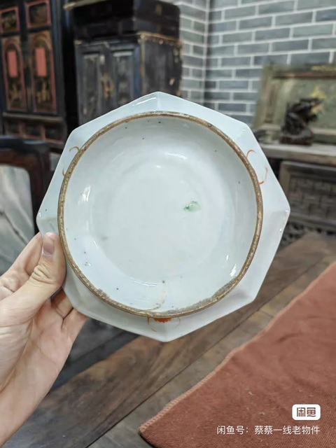 古玩陶瓷民國粉彩花蝶紋供盤真品鑒賞圖