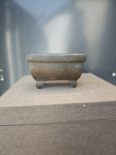 古玩銅器銅爐 方馬槽爐真品鑒賞圖