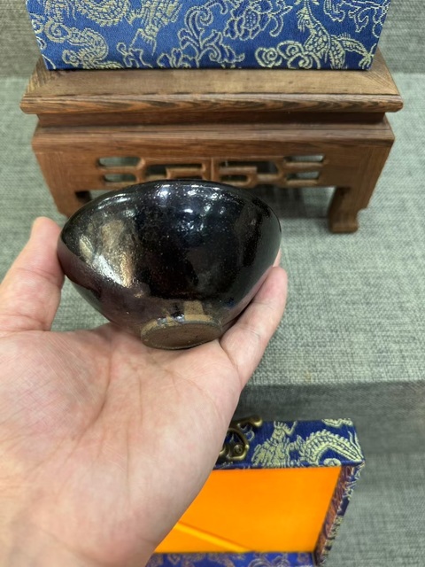 古玩陶瓷宋建窯黑釉盞真品鑒賞圖