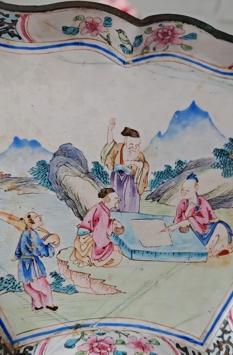 古玩陶瓷乾隆銅胎畫琺瑯攢盤真品鑒賞圖