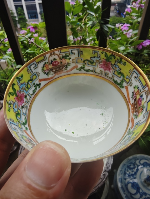 古玩陶瓷咸豐廣彩茶圓真品鑒賞圖